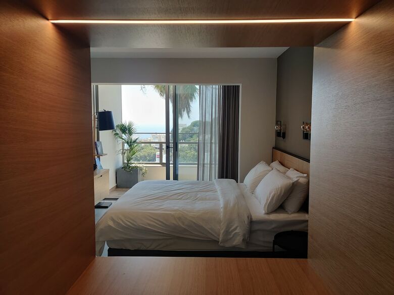 Luxury Suites By Notaly Ariel
