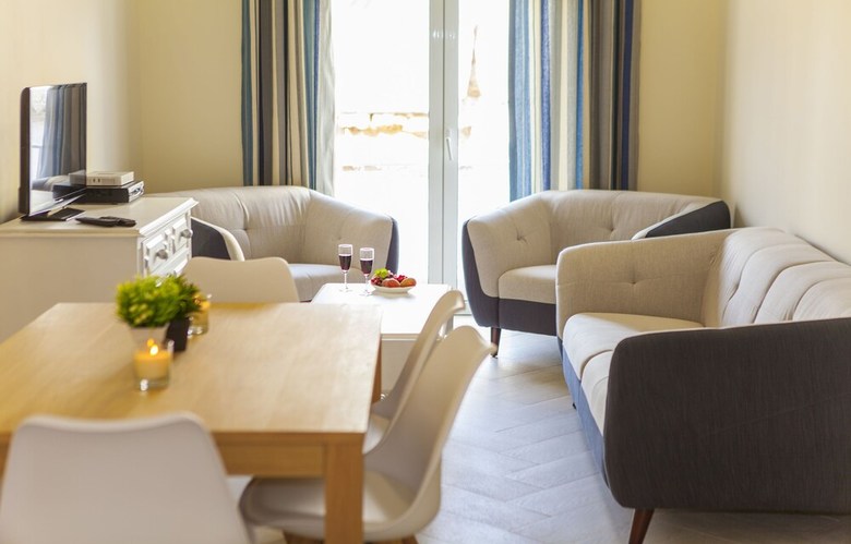 C10 - Lagos Center Apartment