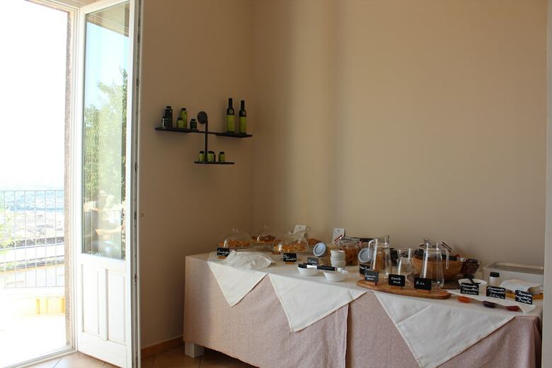 Hotel Trigona Garden Suite