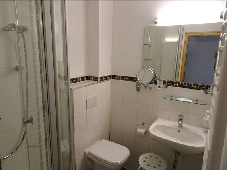 Hotel Gasthaus Kob�r