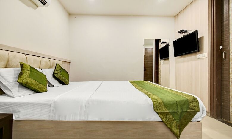 Hotel Treebo Trip Solitaire