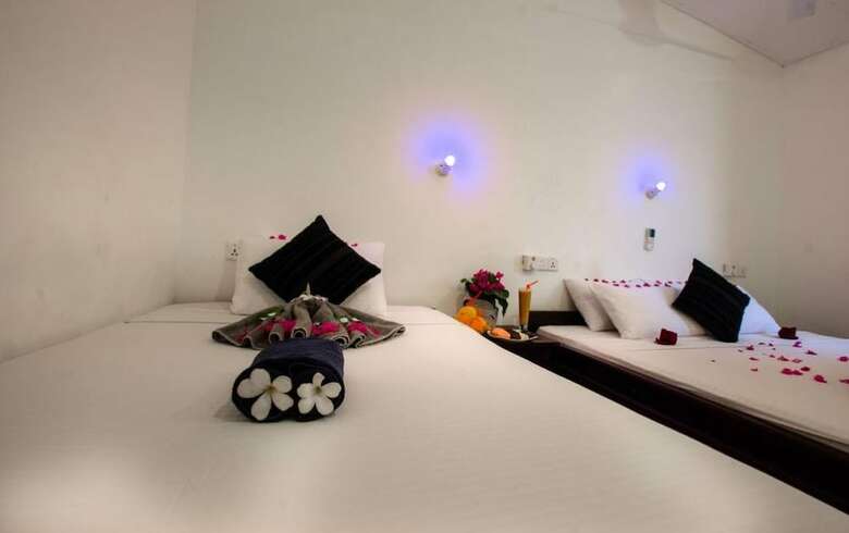 Hostal The Surf Access Guest House
