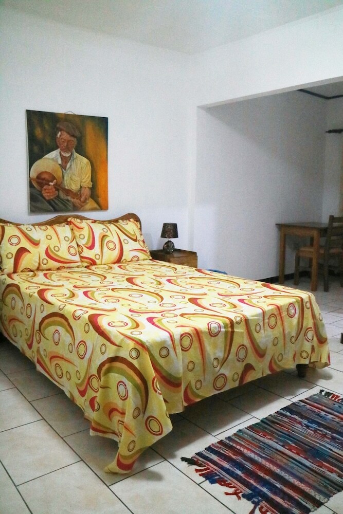 Hotel Lapasyans Self-catering