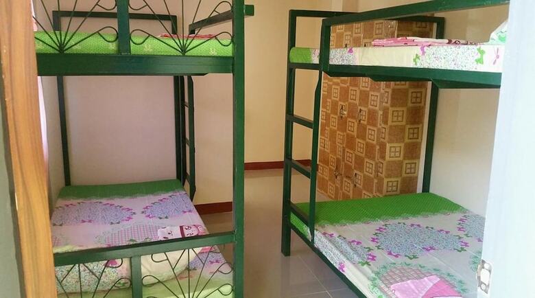Hostal Rms Travellers Inn - Hostel
