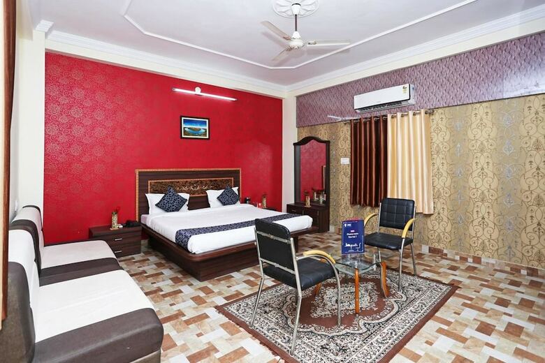 Hotel Radhika Resort