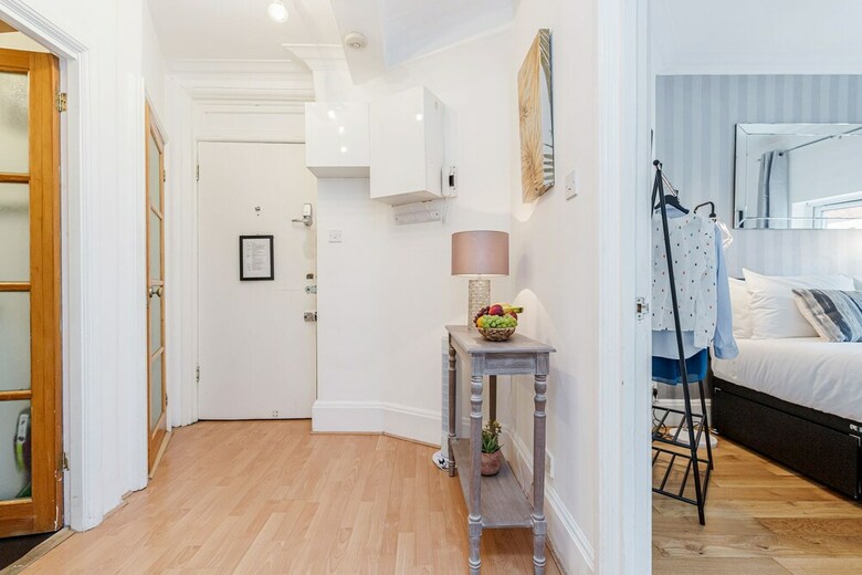 Trendy Covent Garden Apartment