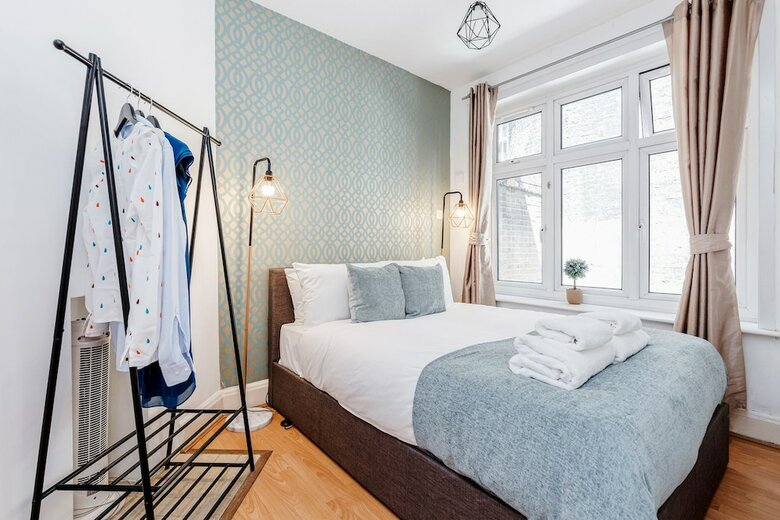 Trendy Covent Garden Apartment