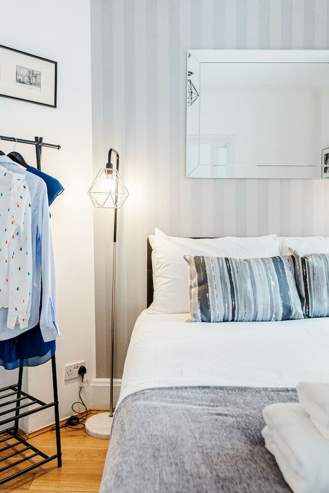 Trendy Covent Garden Apartment