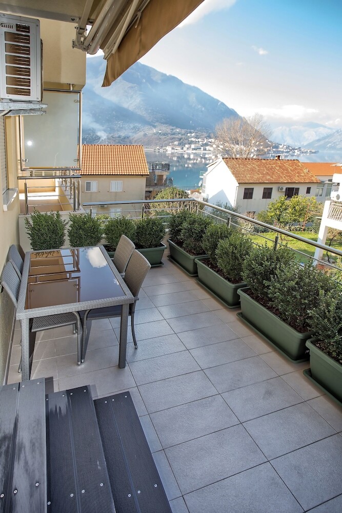 Lux Apartment Goodness