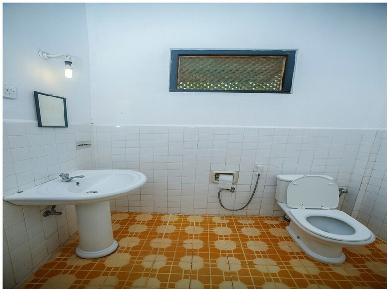 Oyo 294 Nilaveli Corridor Hotel