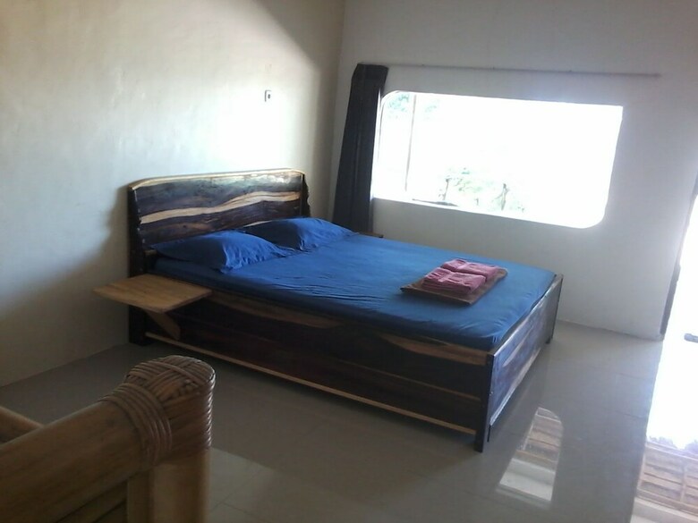 Hostal East Lombok Dive Hotel - Hostel