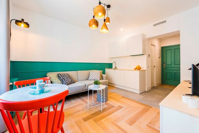 Apartamentos Be Mate Gran V�a Suites