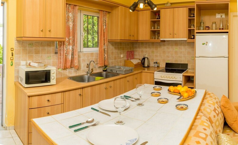 2 Bed House With Mountain View