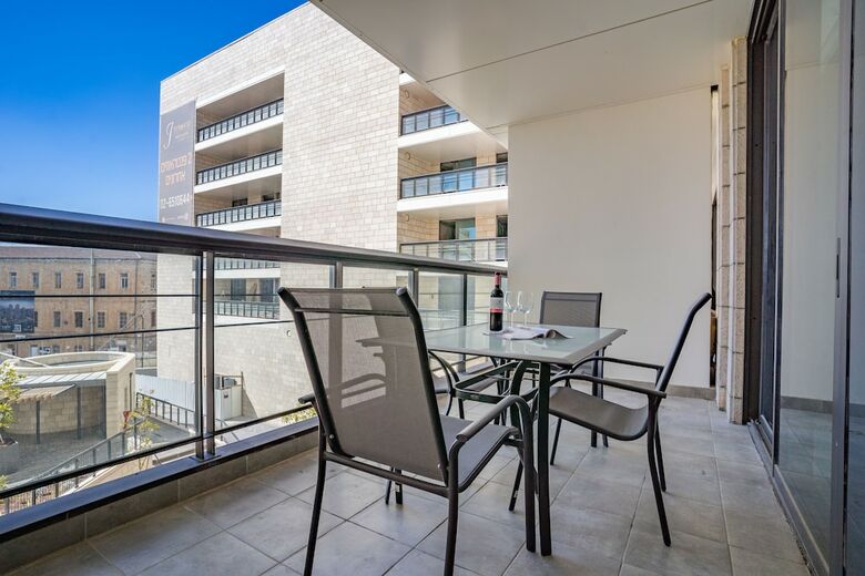 Apartamento Holysuite J Tower