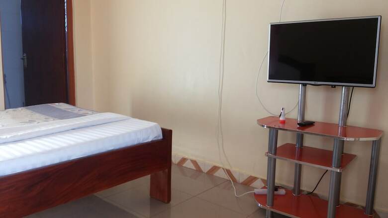 Lira Tasha Hotel