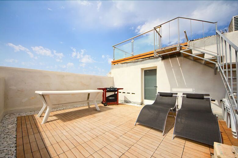 Apartamentos Vallettastay Skyline