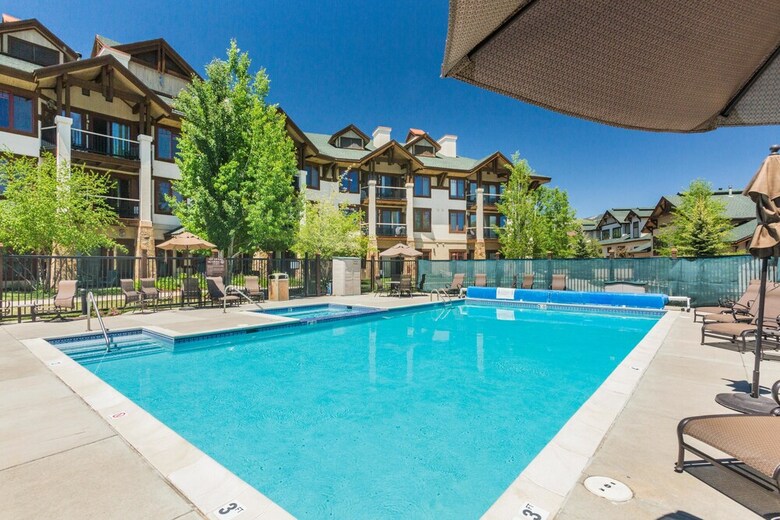 Eagleridge Townhomes 1455