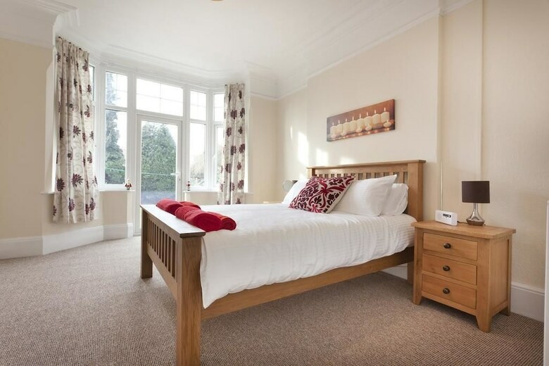 Parkside Apartment