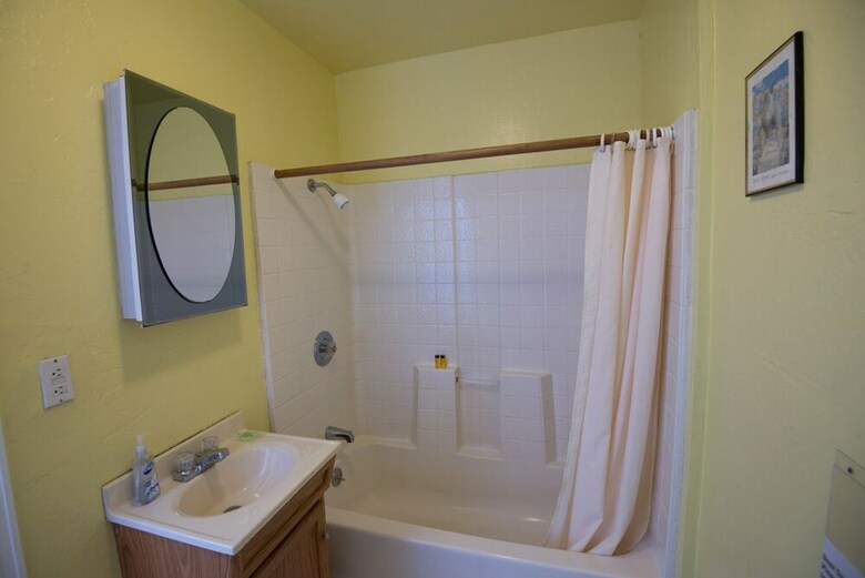 Hotel River View Garden Resort