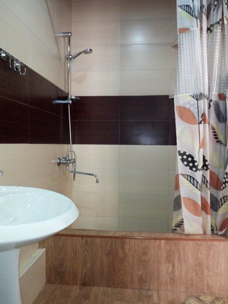 Apartment On Atskuri Str
