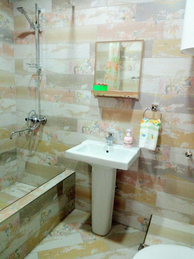 Apartment On Atskuri Str