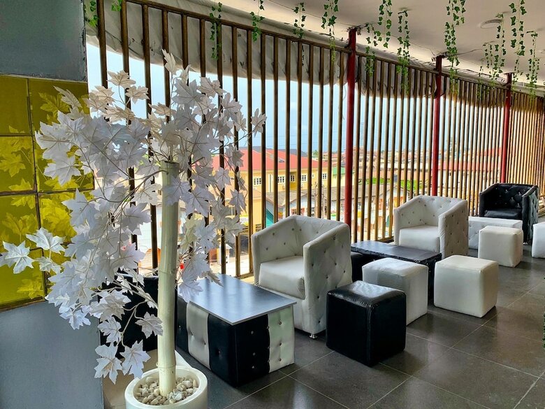 Grandbay Luxury Hotel