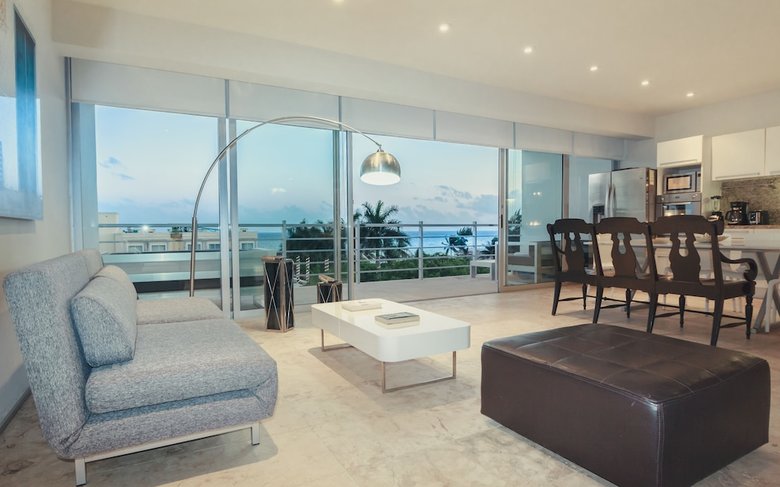 Aparthotel Luxury Condos At Magia