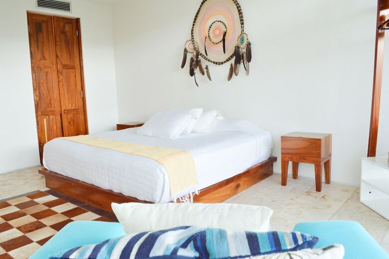 Aparthotel Luxury Condos At Magia