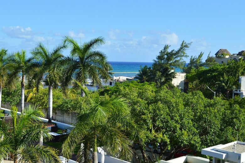 Aparthotel Luxury Condos At Magia