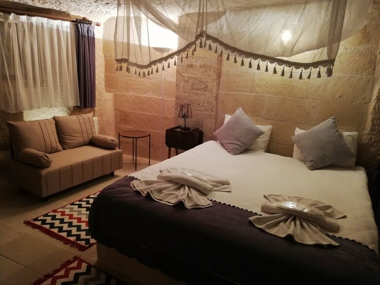 Cronos Cappadocia Cave Hotel