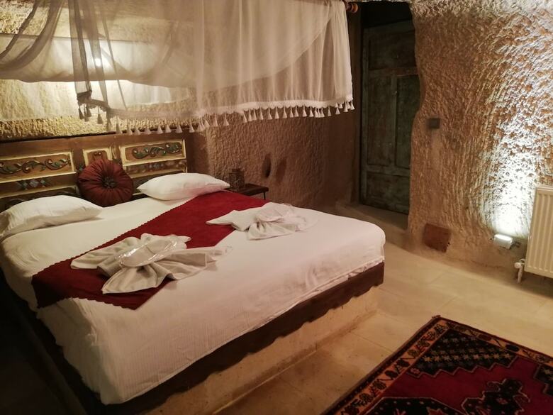 Cronos Cappadocia Cave Hotel