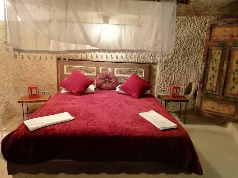 Cronos Cappadocia Cave Hotel