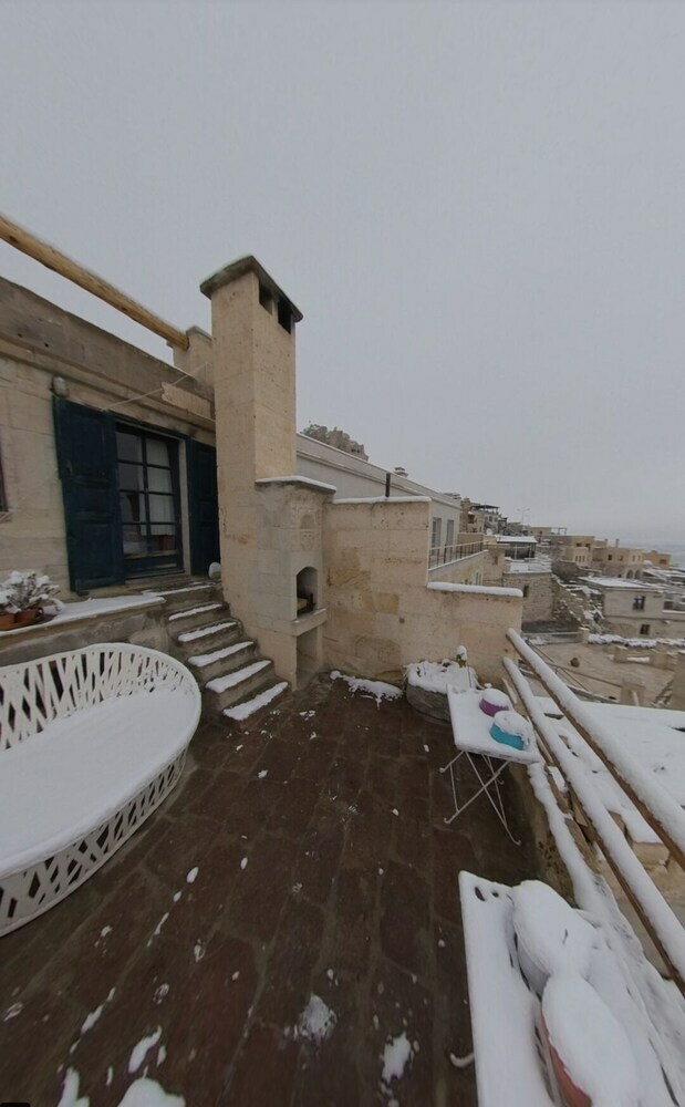 Cronos Cappadocia Cave Hotel