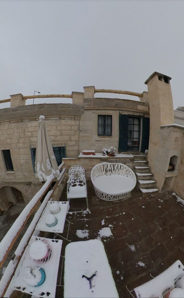 Cronos Cappadocia Cave Hotel