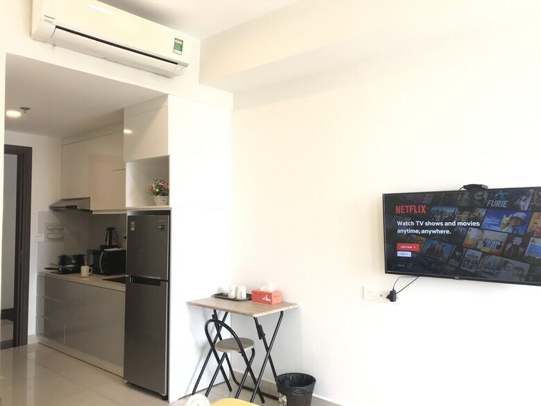 Apartamentos June Home