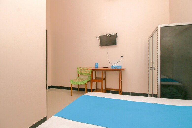 Hotel Airy Eco Syariah Bulusan Selatan Raya 46 Semarang