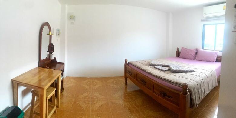 Hostal The Cubic Hotel - Hostel