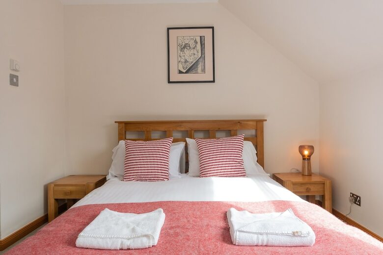 Dempster Lodge