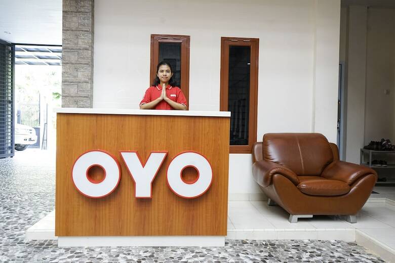 Hostal Oyo 1076 Dmc Homestay