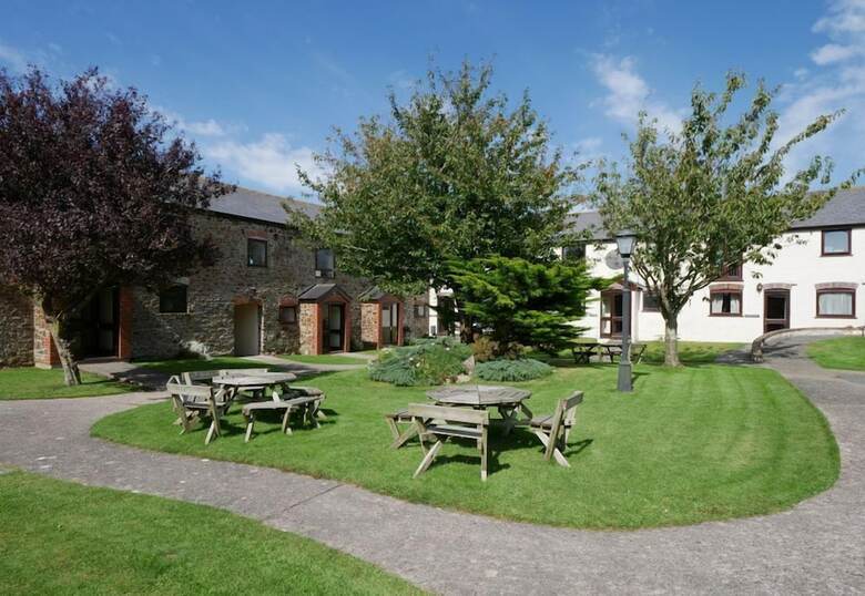 Kennacott Court
