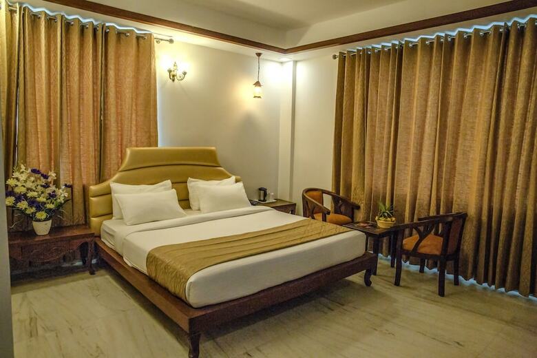 Hotel The Agra Grande