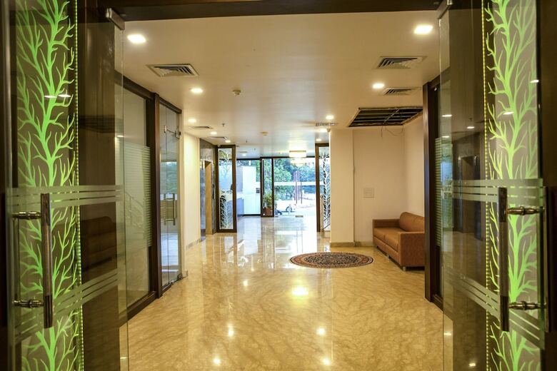 Hotel The Agra Grande