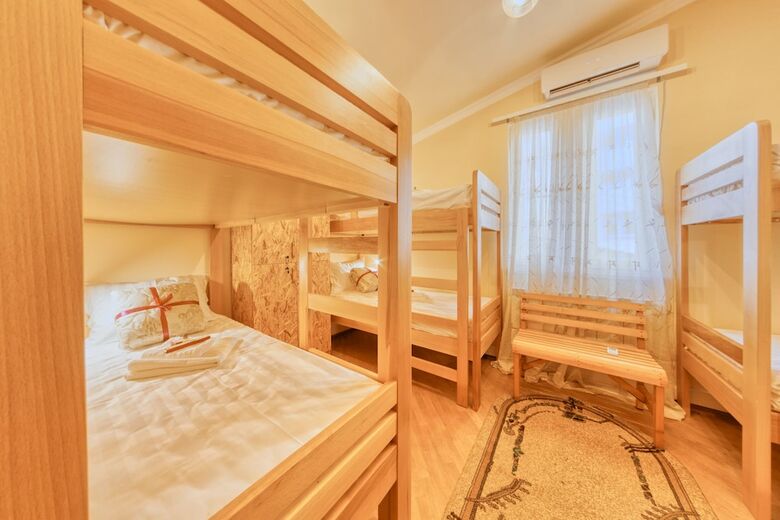 Hostal Vincent Hostel By Hotelier