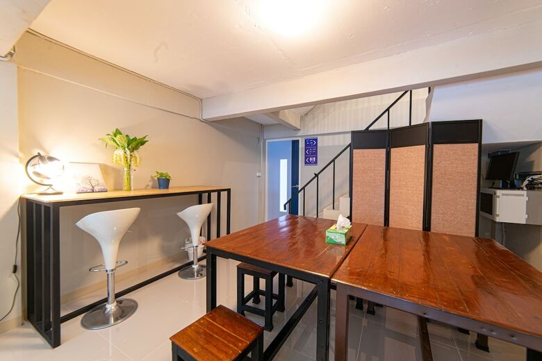 Hostal Napa Hostel Samrong Station