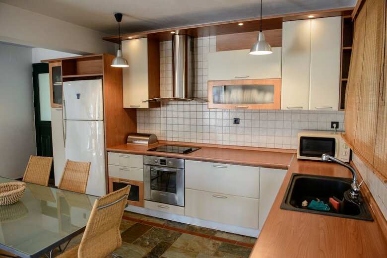 Elies Villa