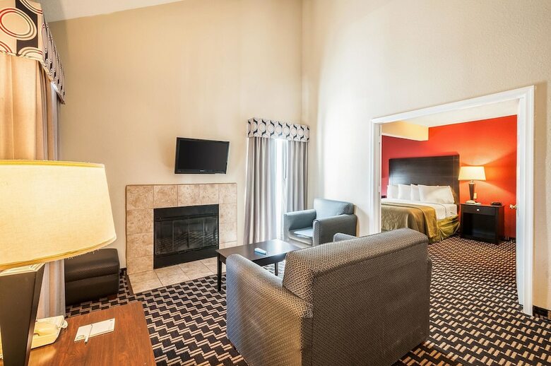 Hotel Quality Suites