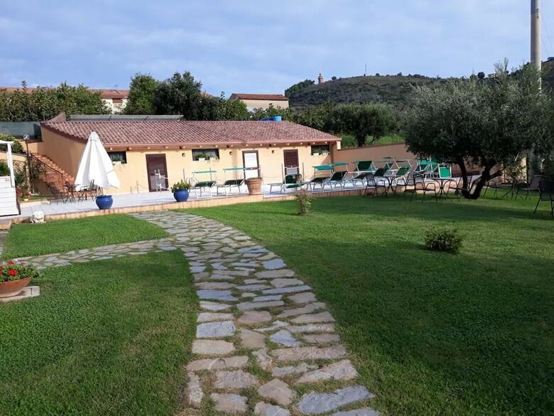 Bed & Breakfast Villa Sansivieri
