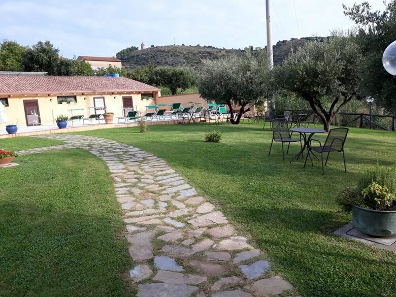 Bed & Breakfast Villa Sansivieri