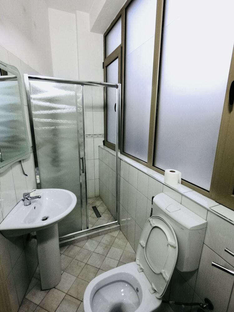 Bobi Hotel