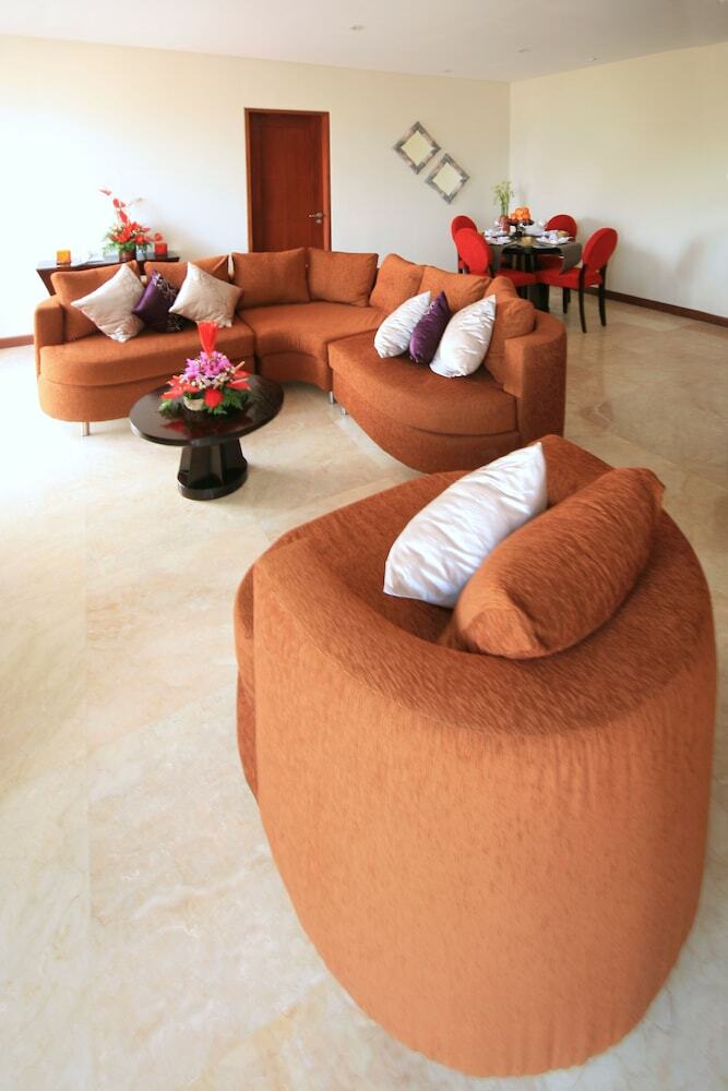 Hotel The Segara Suites